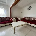 Tres Belle Maison