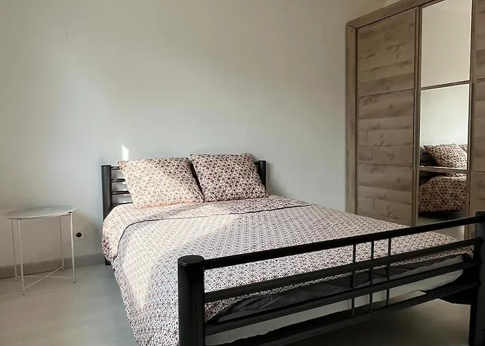 Tres Belle Maison